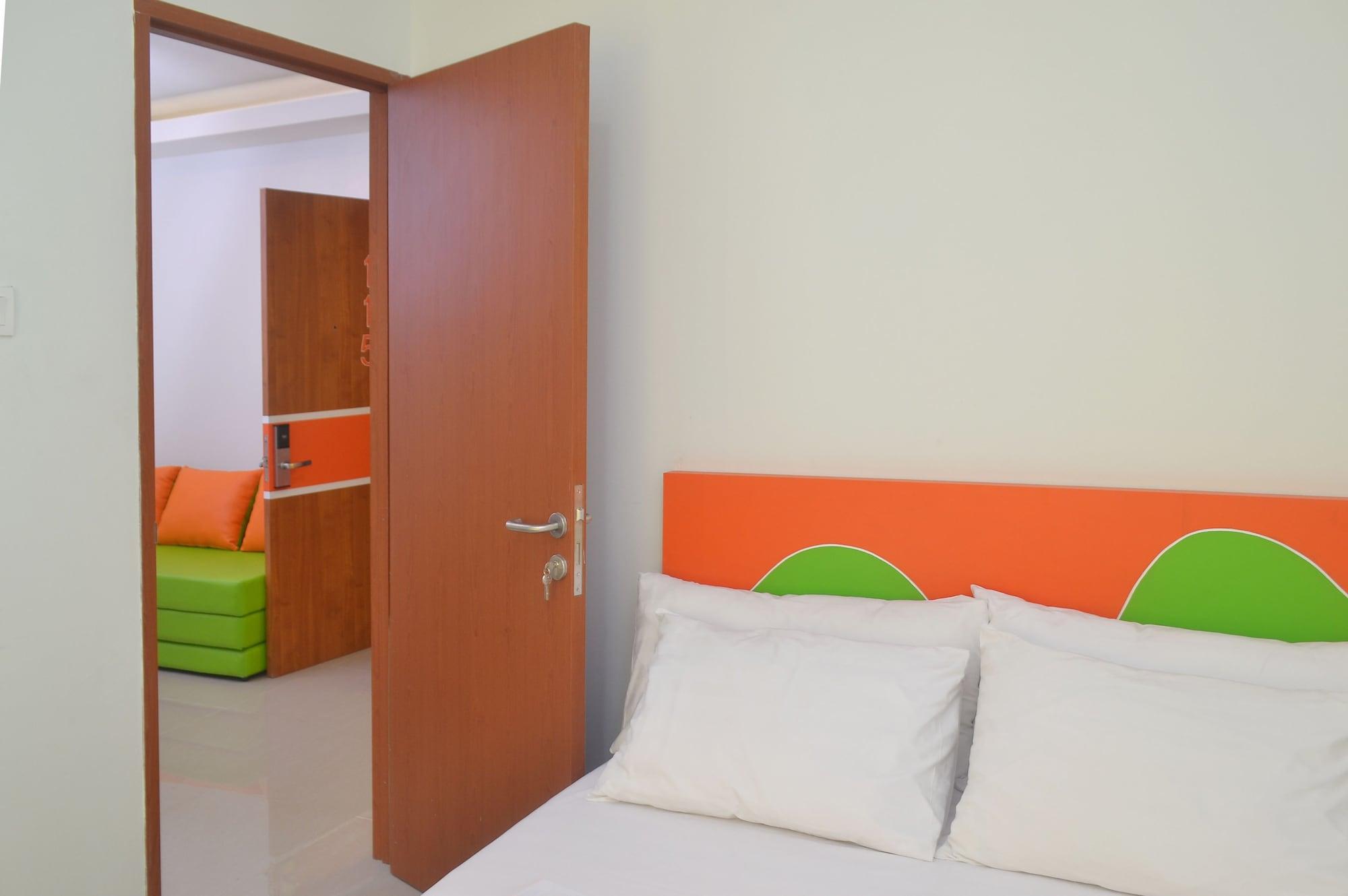 Titanium Express Homtel Hotell Jakarta Eksteriør bilde