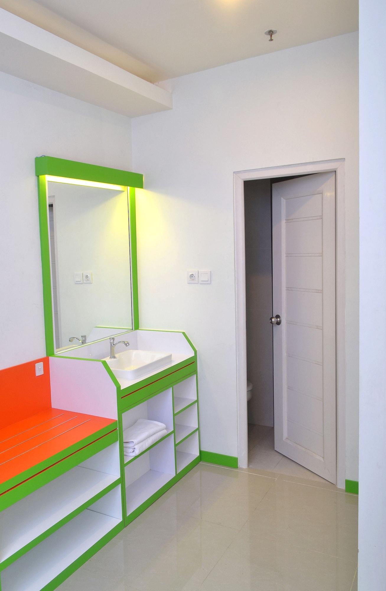 Titanium Express Homtel Hotell Jakarta Eksteriør bilde
