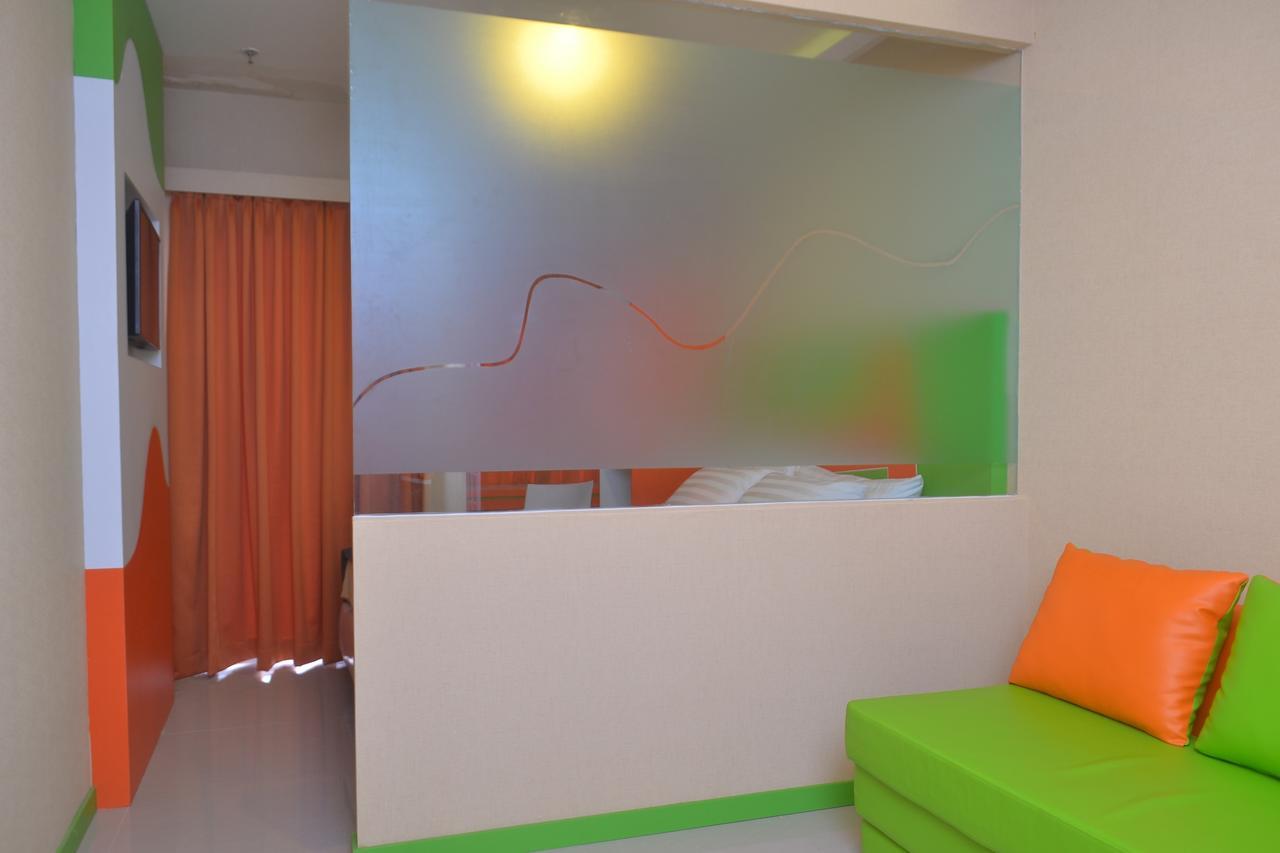 Titanium Express Homtel Hotell Jakarta Eksteriør bilde