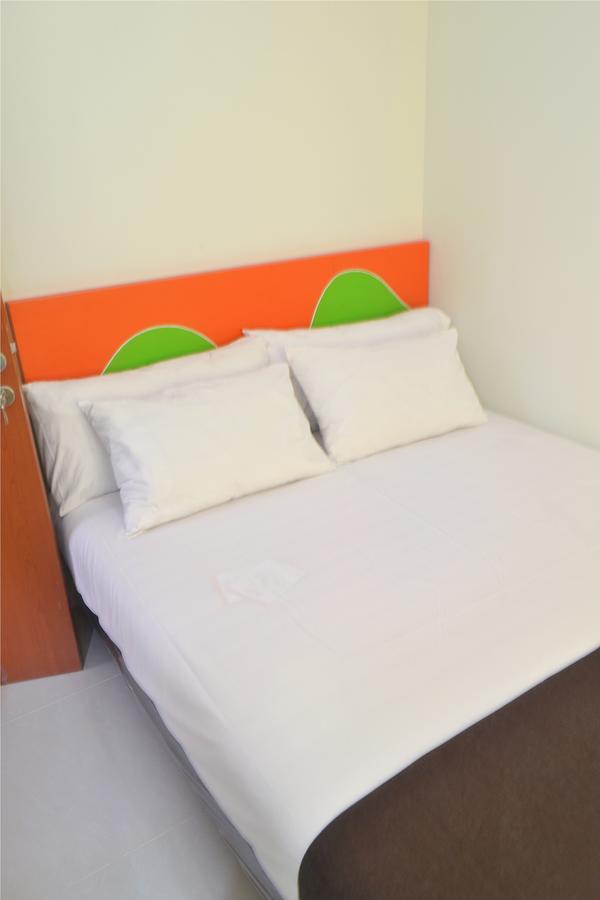 Titanium Express Homtel Hotell Jakarta Eksteriør bilde