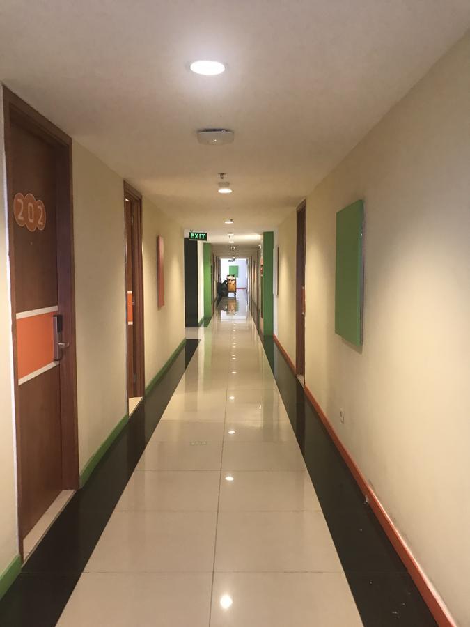 Titanium Express Homtel Hotell Jakarta Eksteriør bilde